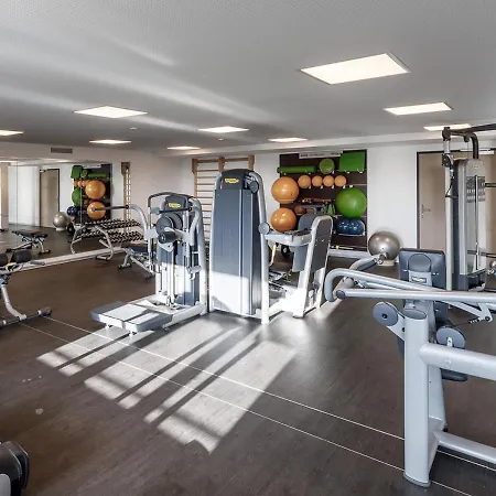 Готель Swissotel Kursaal 4*