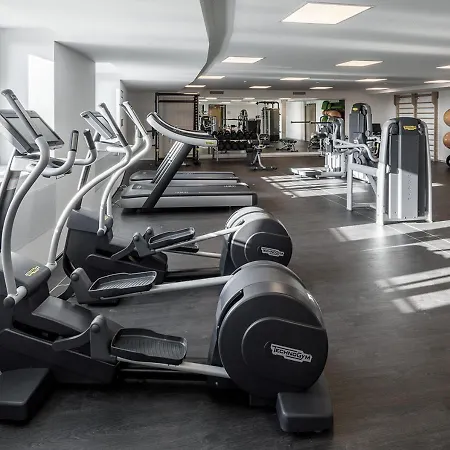 Swissotel Kursaal 4* ベルン