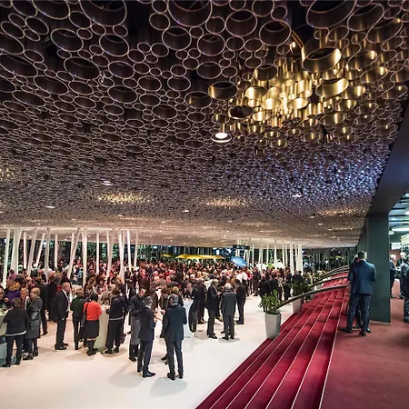 Swissôtel Kursaal Hotel 4*